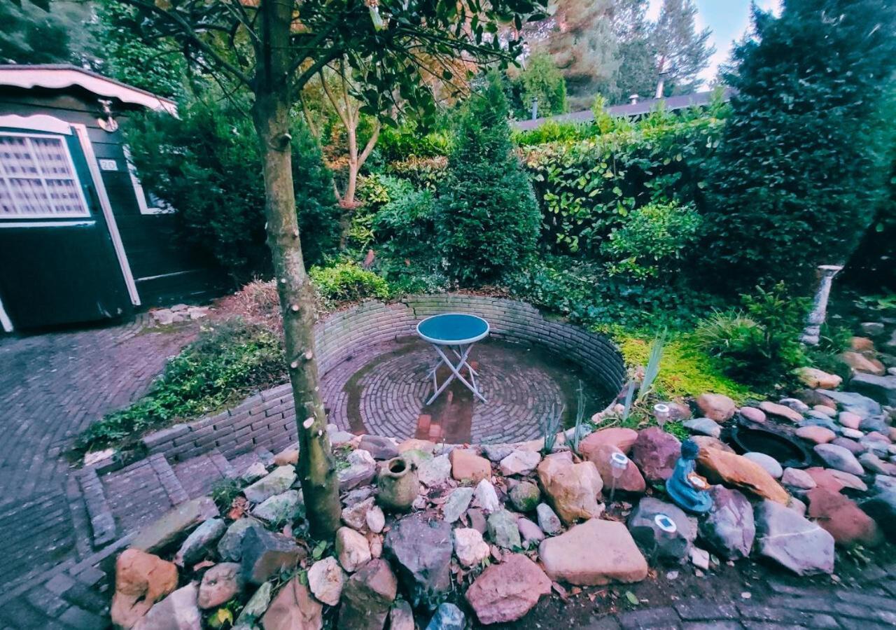 "De Jungle" Chalet Met Veranda Op Ijsselheide Hattemerbroek Veluwe 外观 照片
