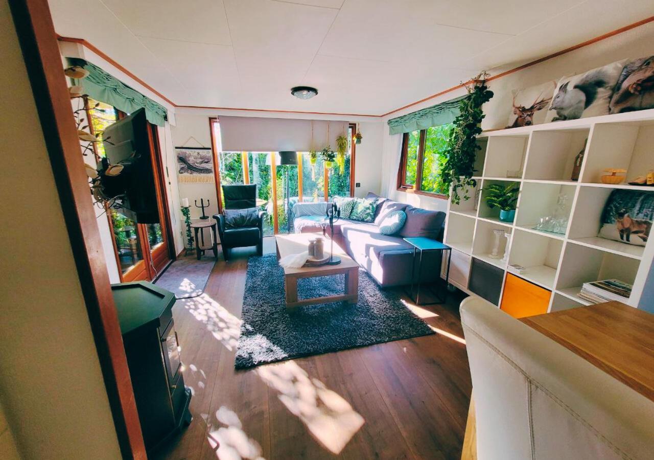 "De Jungle" Chalet Met Veranda Op Ijsselheide Hattemerbroek Veluwe 外观 照片